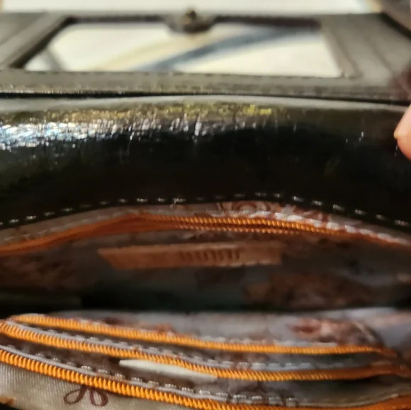 Vintage HOBO Black Leather Crossbody Bag EUC - Picture 7 of 15